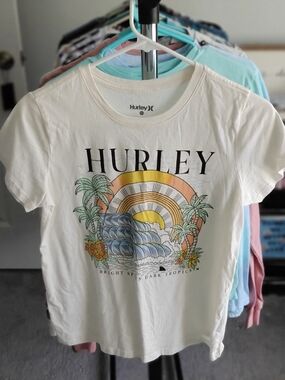 Hurley Cream Graphic Tee with Tropical Sunset
